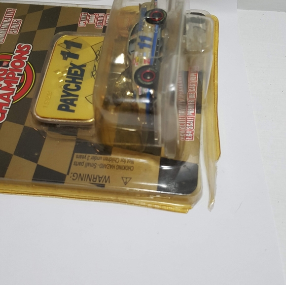 Racing Champions 1999 Brett Bodine - Picture 2 of 5